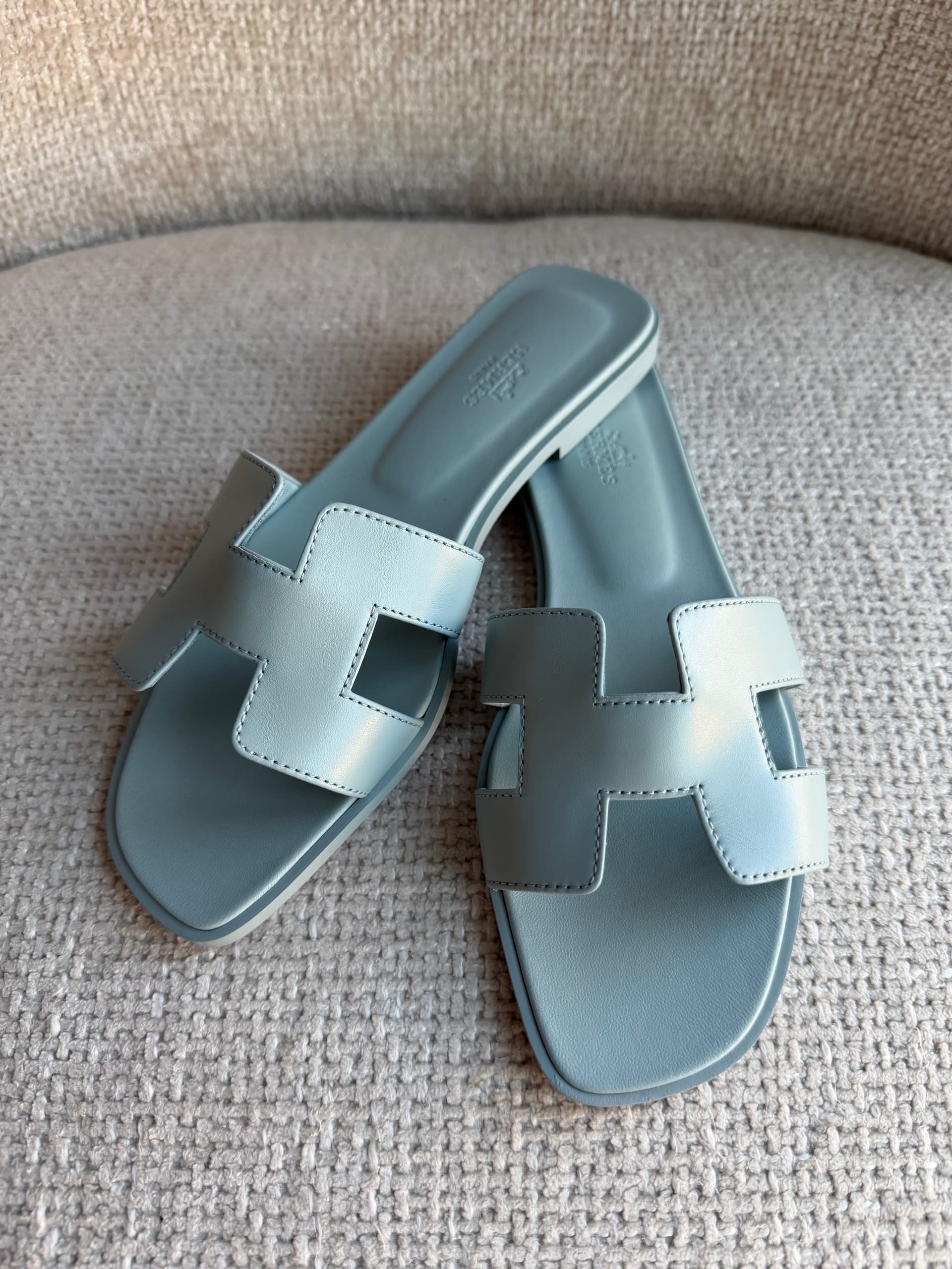 Hermès Oran Sandal 38.5 in Blue Glacier