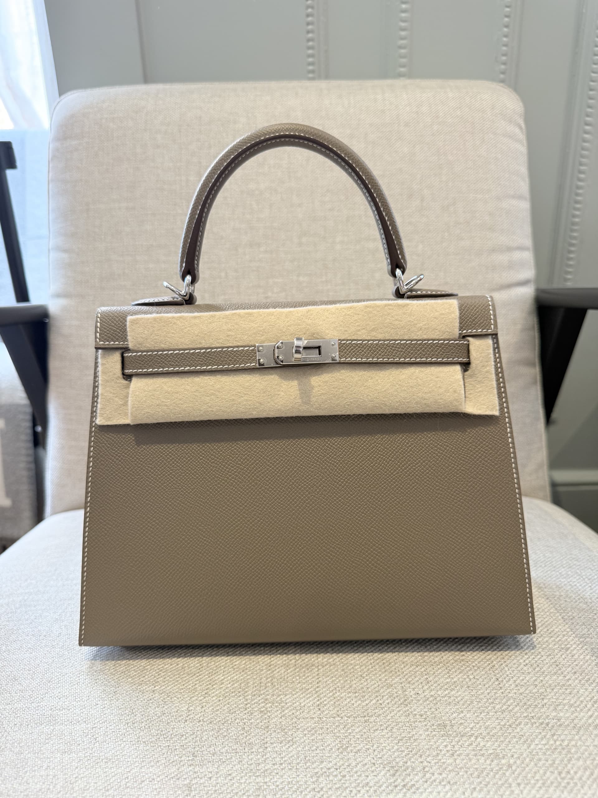 Hermès Kelly 25 25cm in Etoupe Epsom Palladium (PHW) hardware