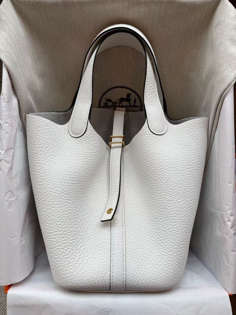 Hermès Picotin 18 18 in New White TC GHW hardware — front view