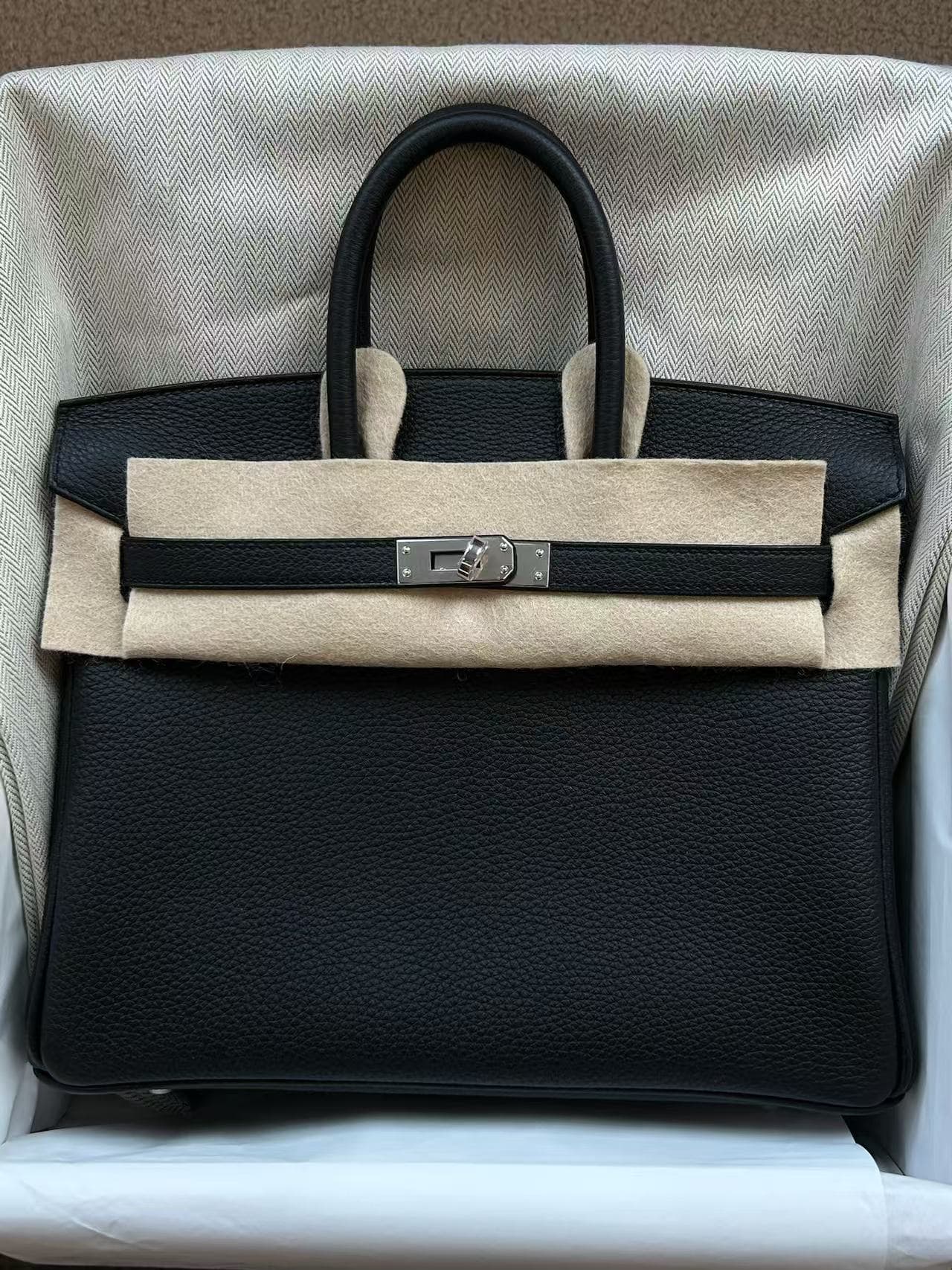 Hermès Birkin 25 25 in Black Togo Palladium (PHW) hardware — front view