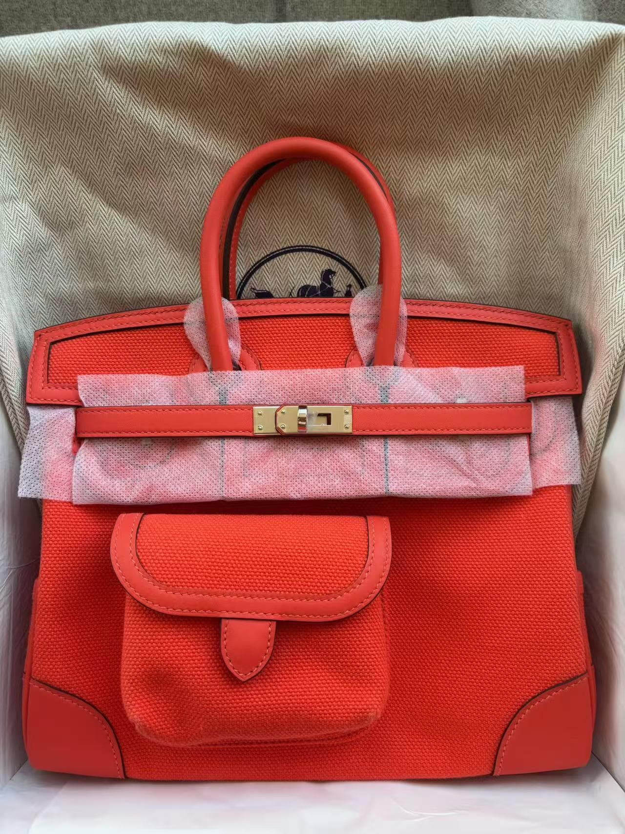 Hermès Birkin 25 in Orange PHW hardware — front view