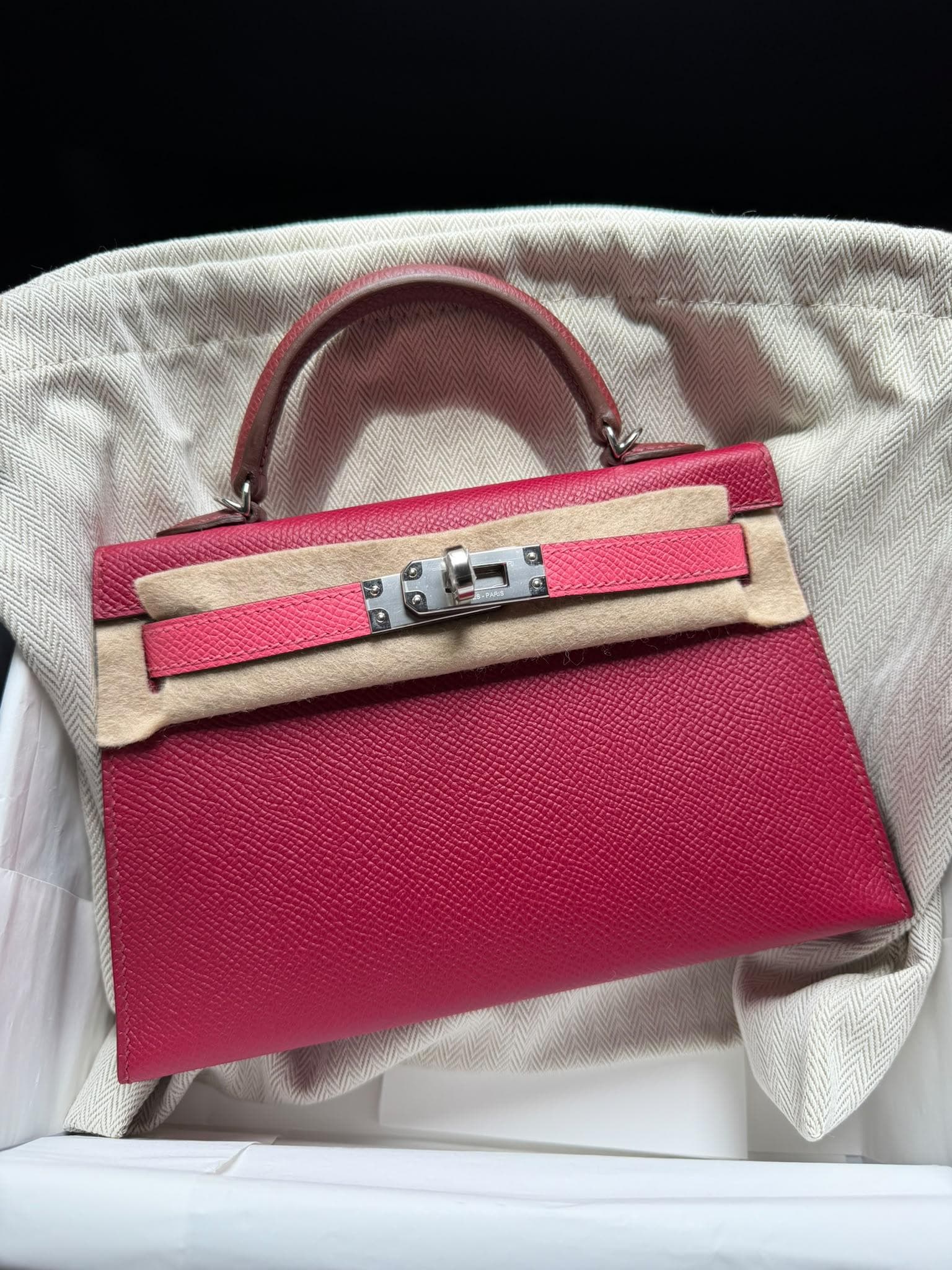 Hermès Other 20 in Rubis / Rose Azalée / Rouge H Epsom Palladium (PHW) hardware — front view