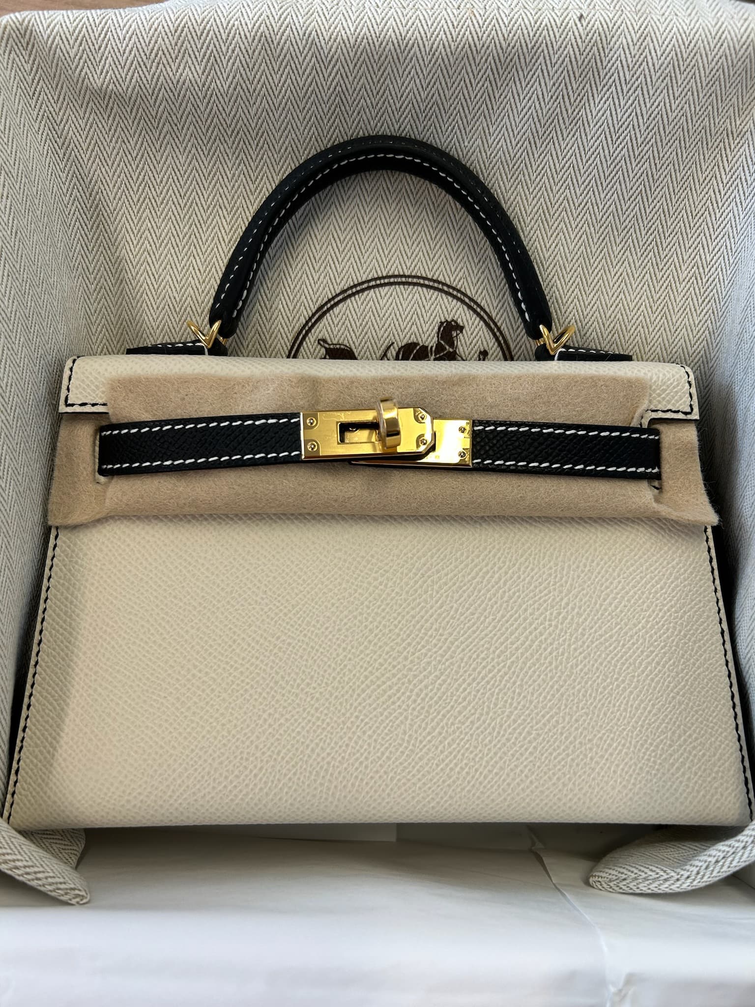 Hermès Other 20 in Craie / Black Epsom Gold (GHW) hardware — front view