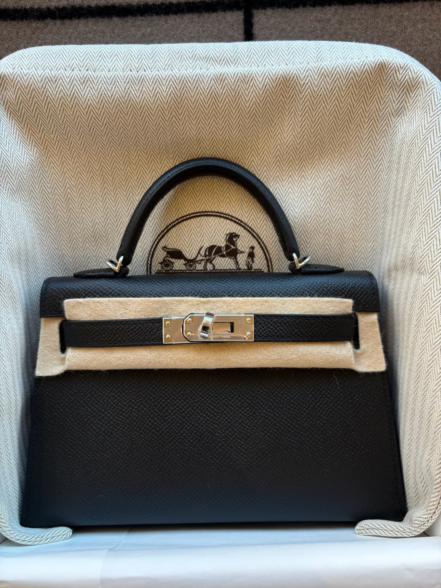 Hermès Mini Kelly Mini in Black Epsom Palladium (PHW) hardware — front view