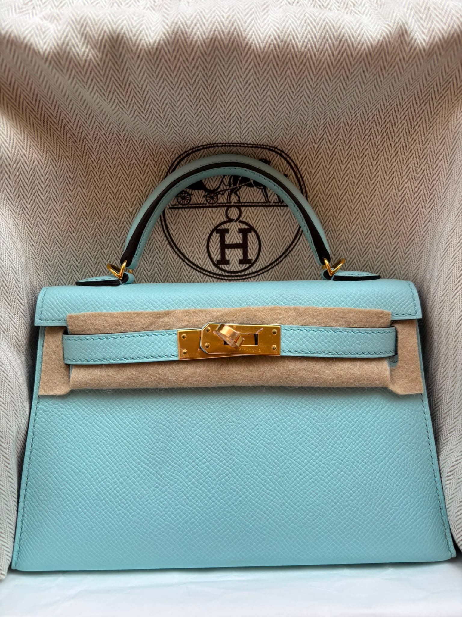 Hermès Mini Kelly Mini in Blue Zephyr Epsom Gold (GHW) hardware — front view