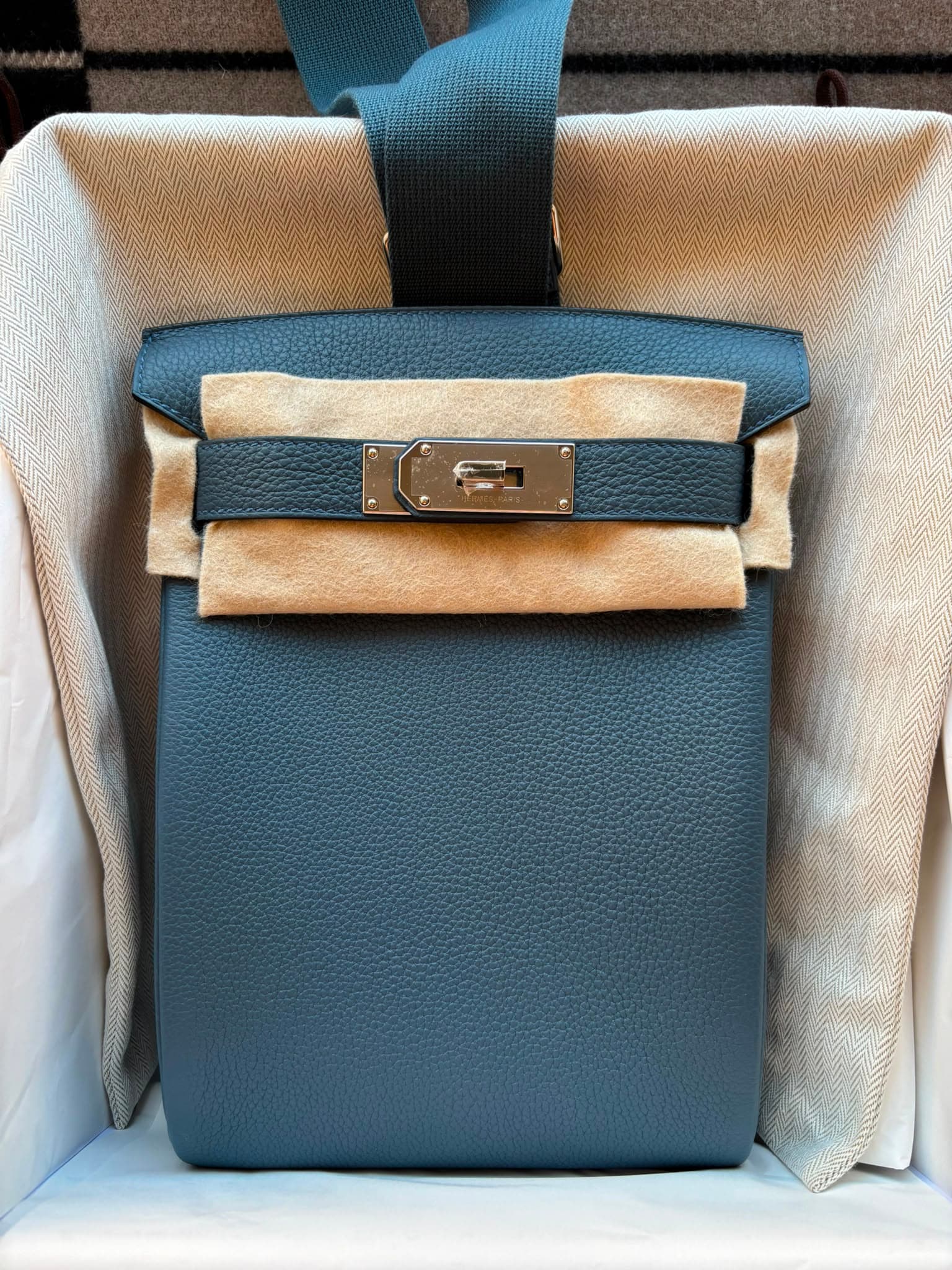 Hermès Hac à Dos PM in Bleu Tempête Togo Palladium (PHW) hardware — front view