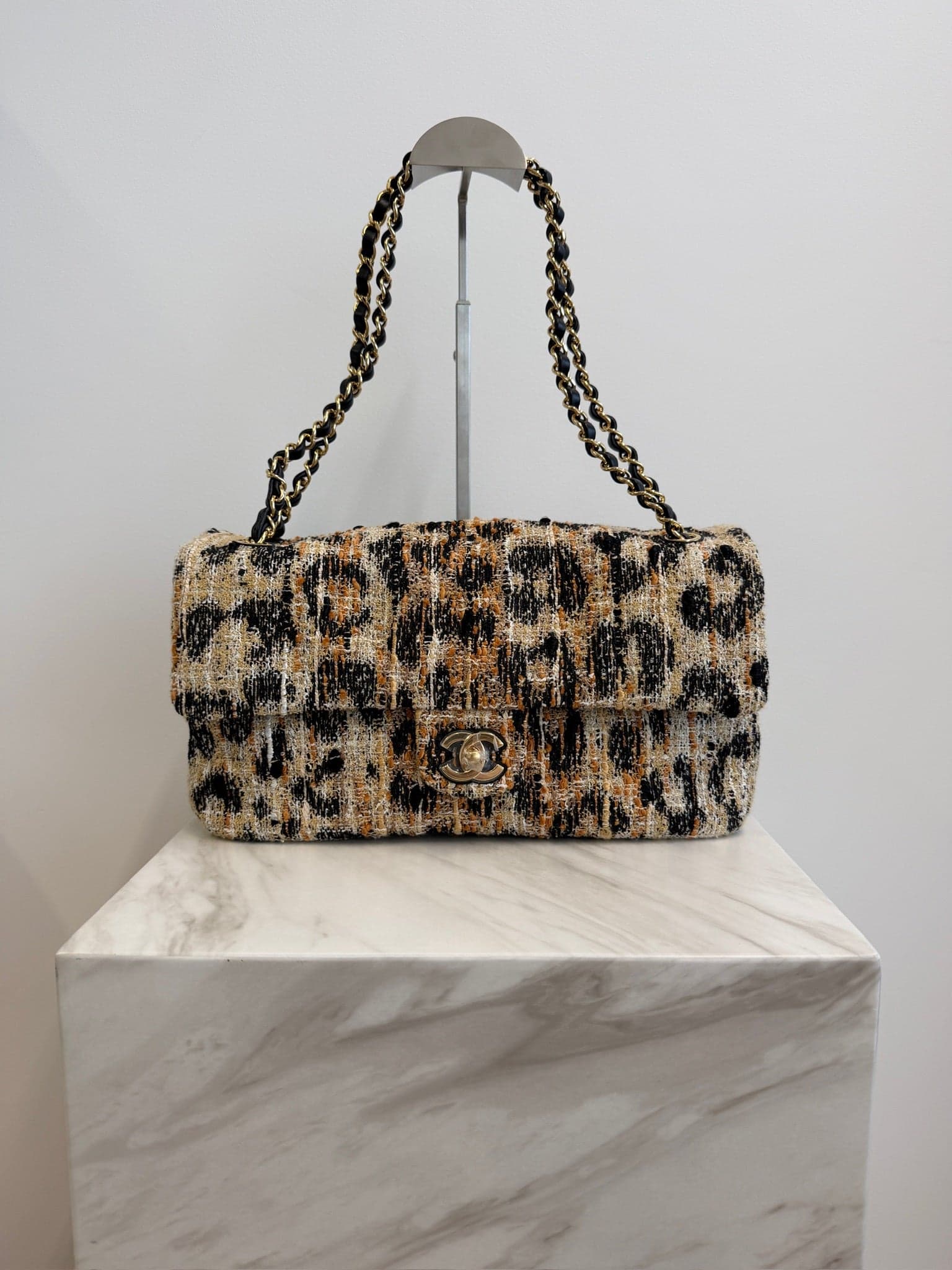 Hermès Maxi 32 32 in Brown, Black & White Leopard-Print Tweed Gold-Tone Metal hardware — front view