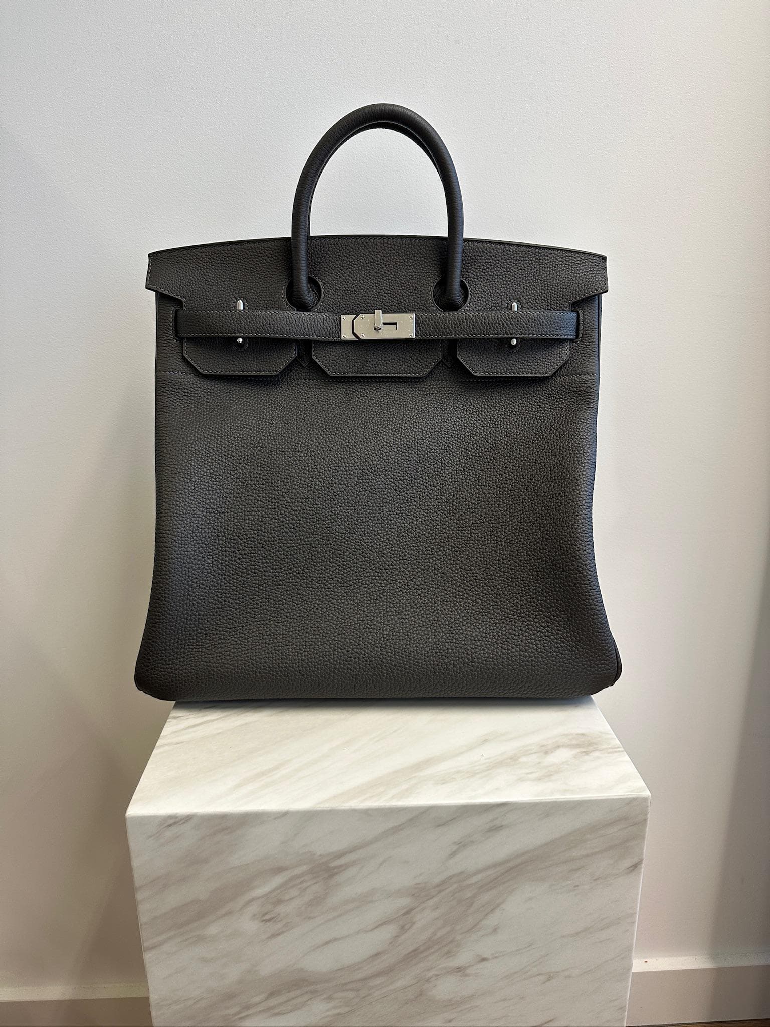 Hermès Haut à Courroies 40 in Dark Bronze Togo Palladium Hardware hardware — front view