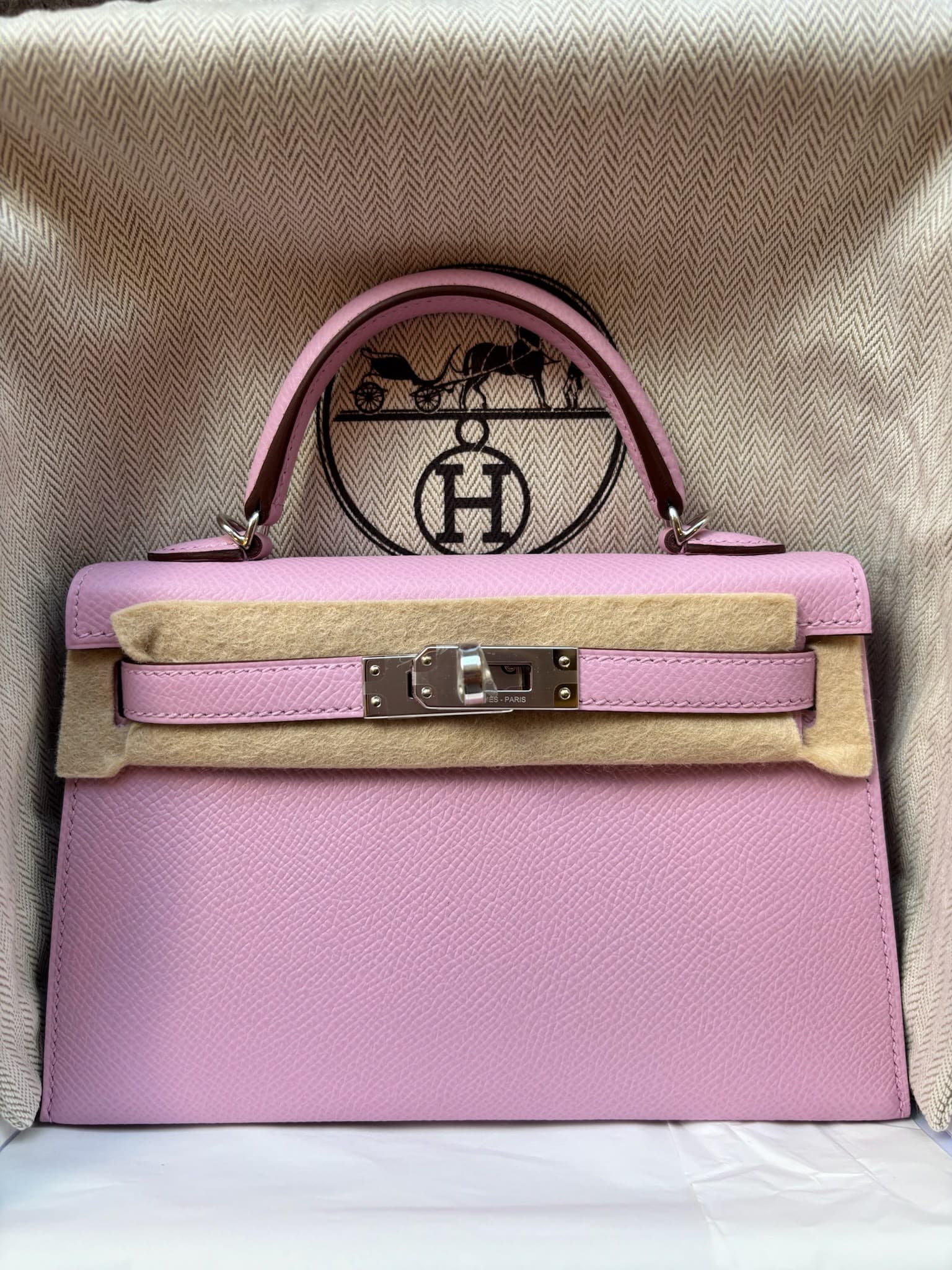 Hermès Mini Kelly Mini in Mauve Sylvestre Epsom Palladium (PHW) hardware — front view