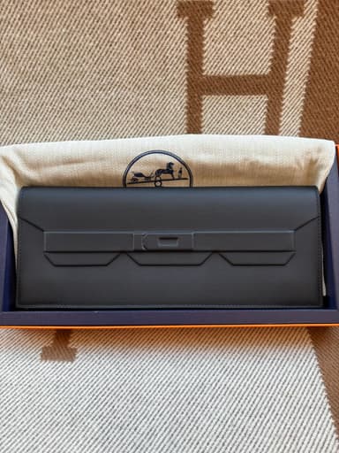 Hermès Kelly Cut Noir Shadow Swift