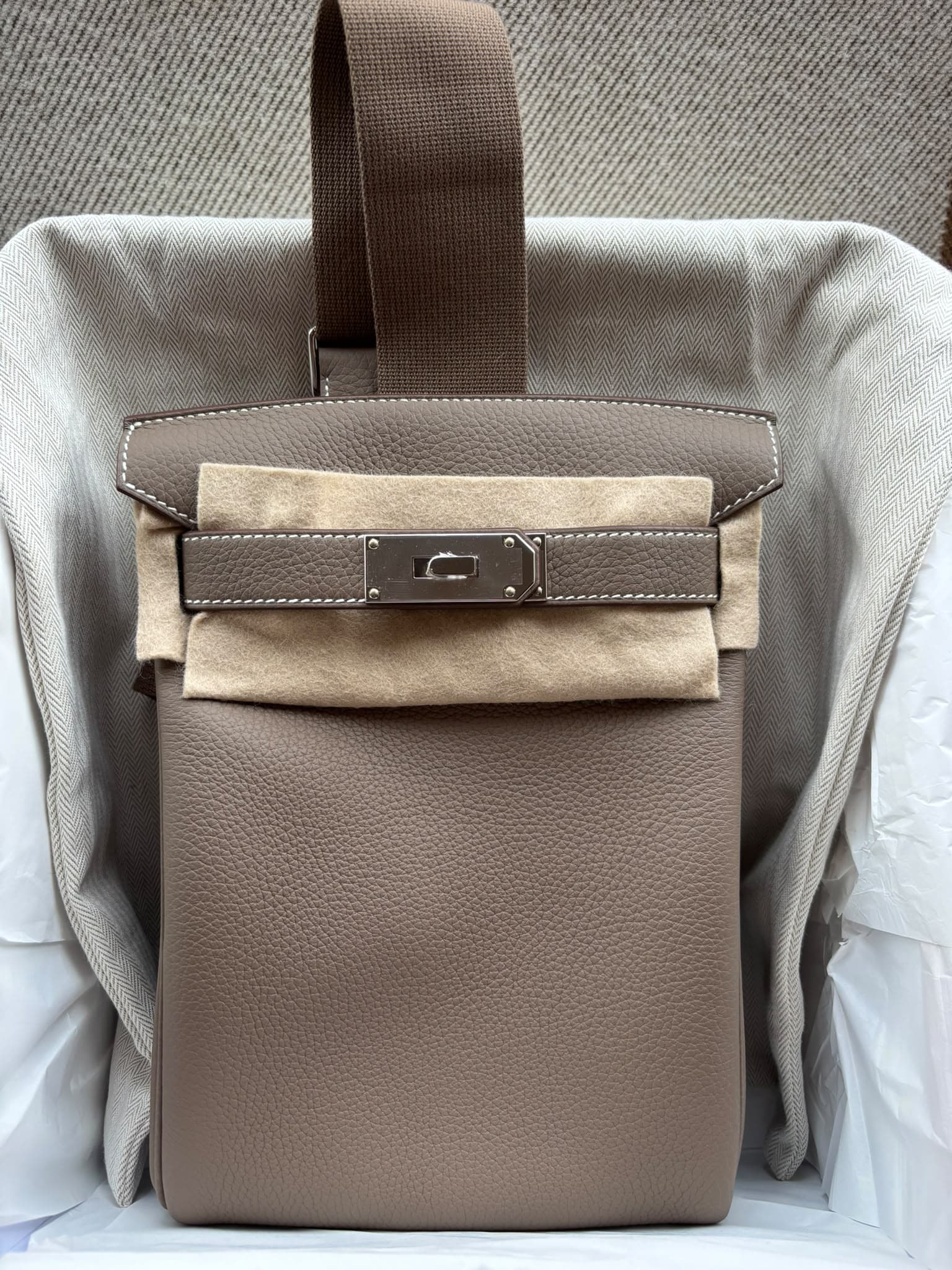 Hermès Hac à Dos PM in Etoupe Togo Palladium (PHW) hardware — front view
