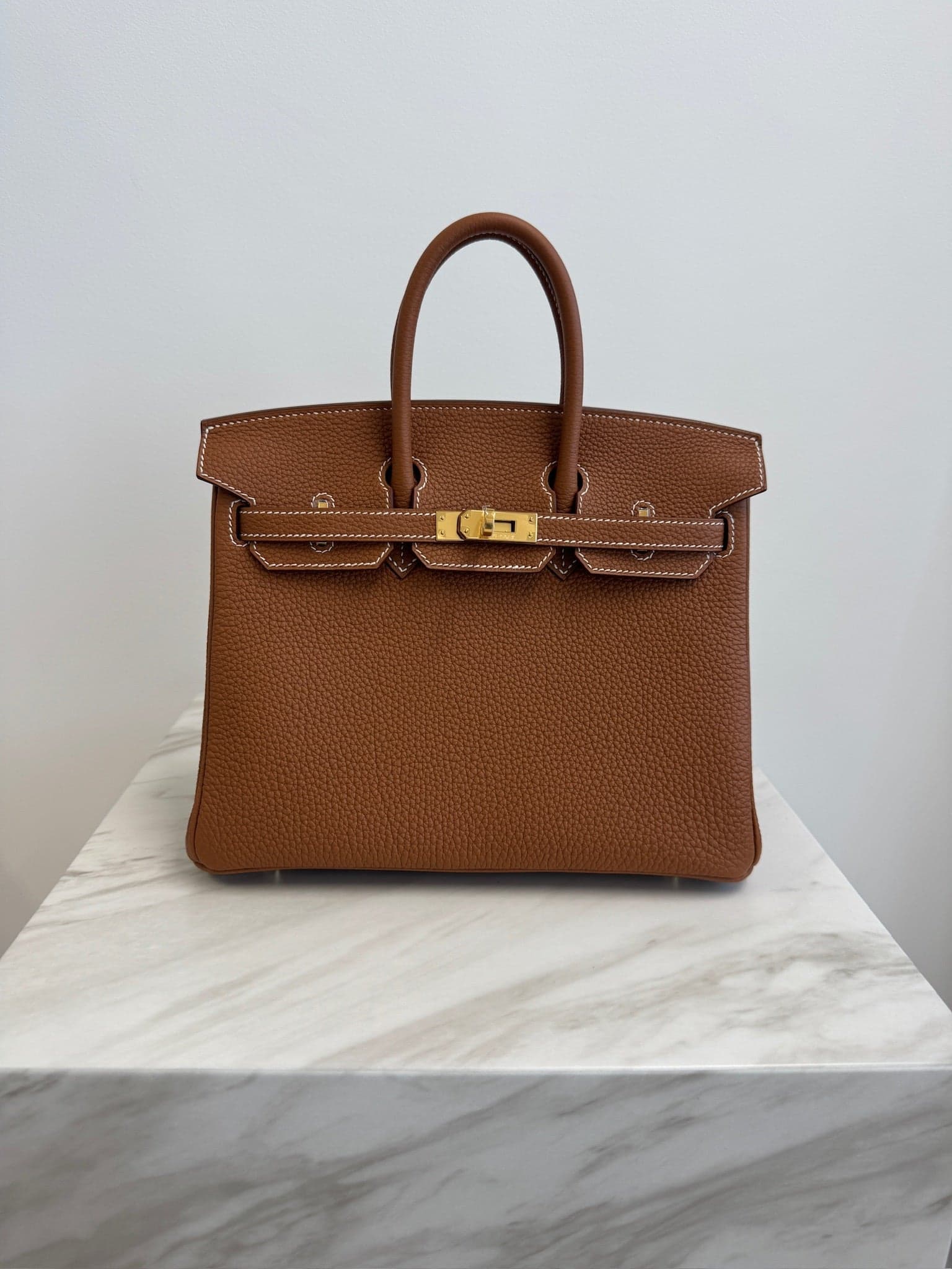 Hermès Birkin 25 in Gold Togo Gold (GHW) hardware — front view