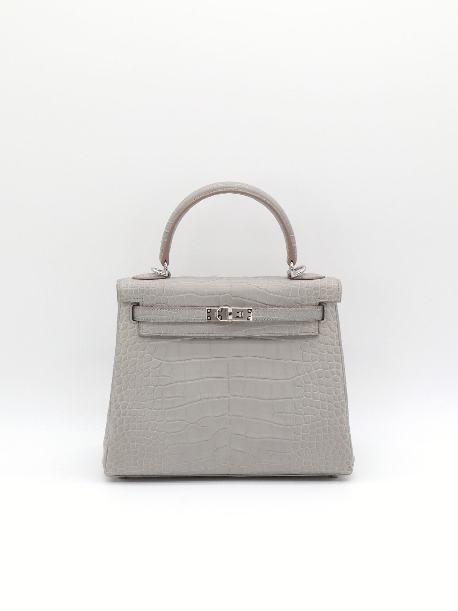 Hermès Kelly 25 Retourne in Gris Perle Matte Alligator Palladium (PHW) hardware — front view