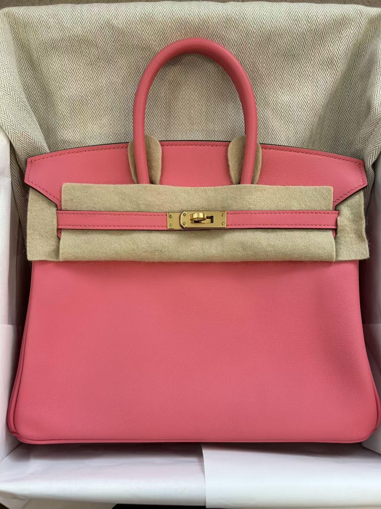 Hermès Birkin 25 in Rose Lipstick Swift GHW hardware — front view