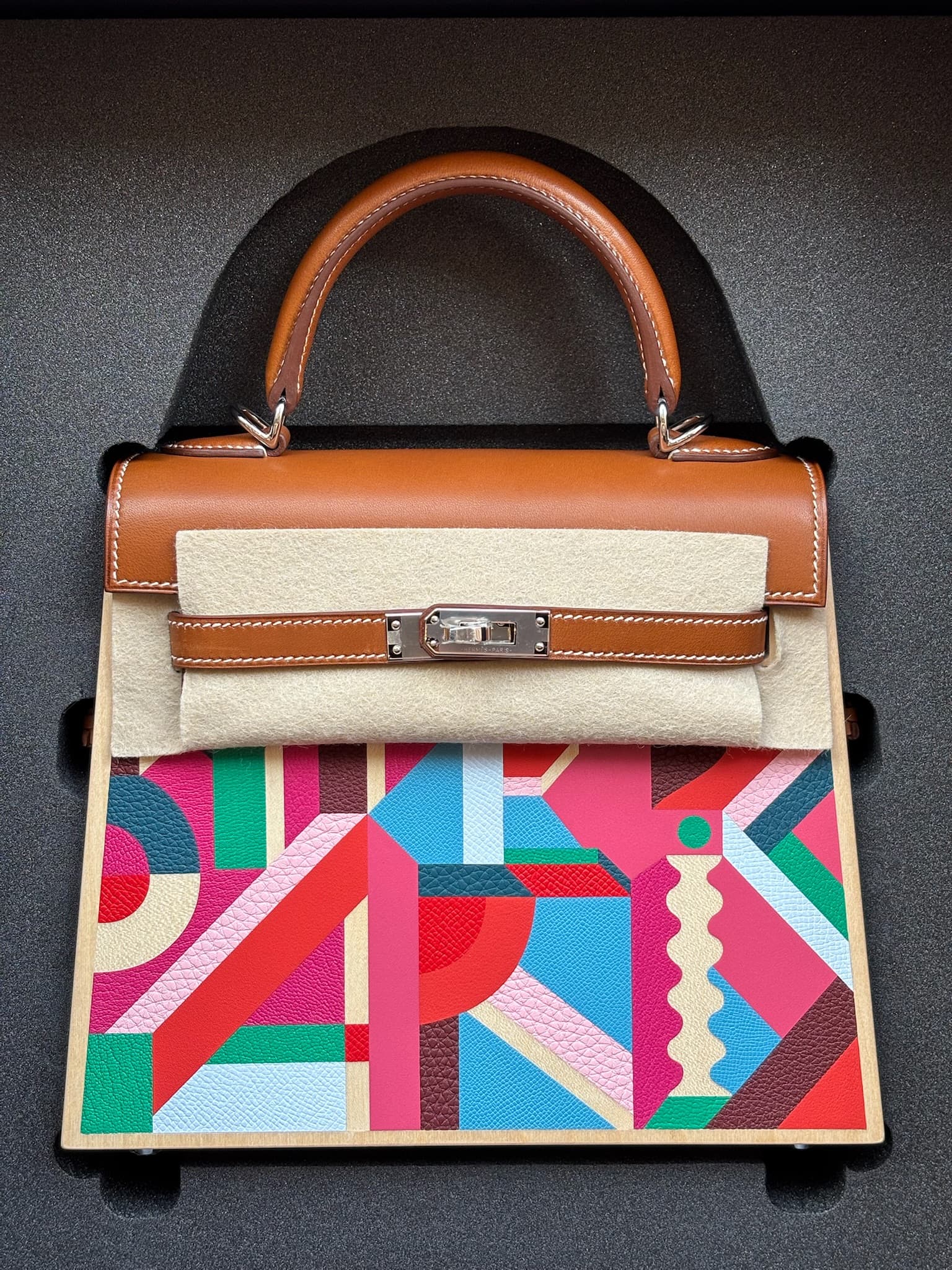 Hermès Kelly Wood Barenia — front view