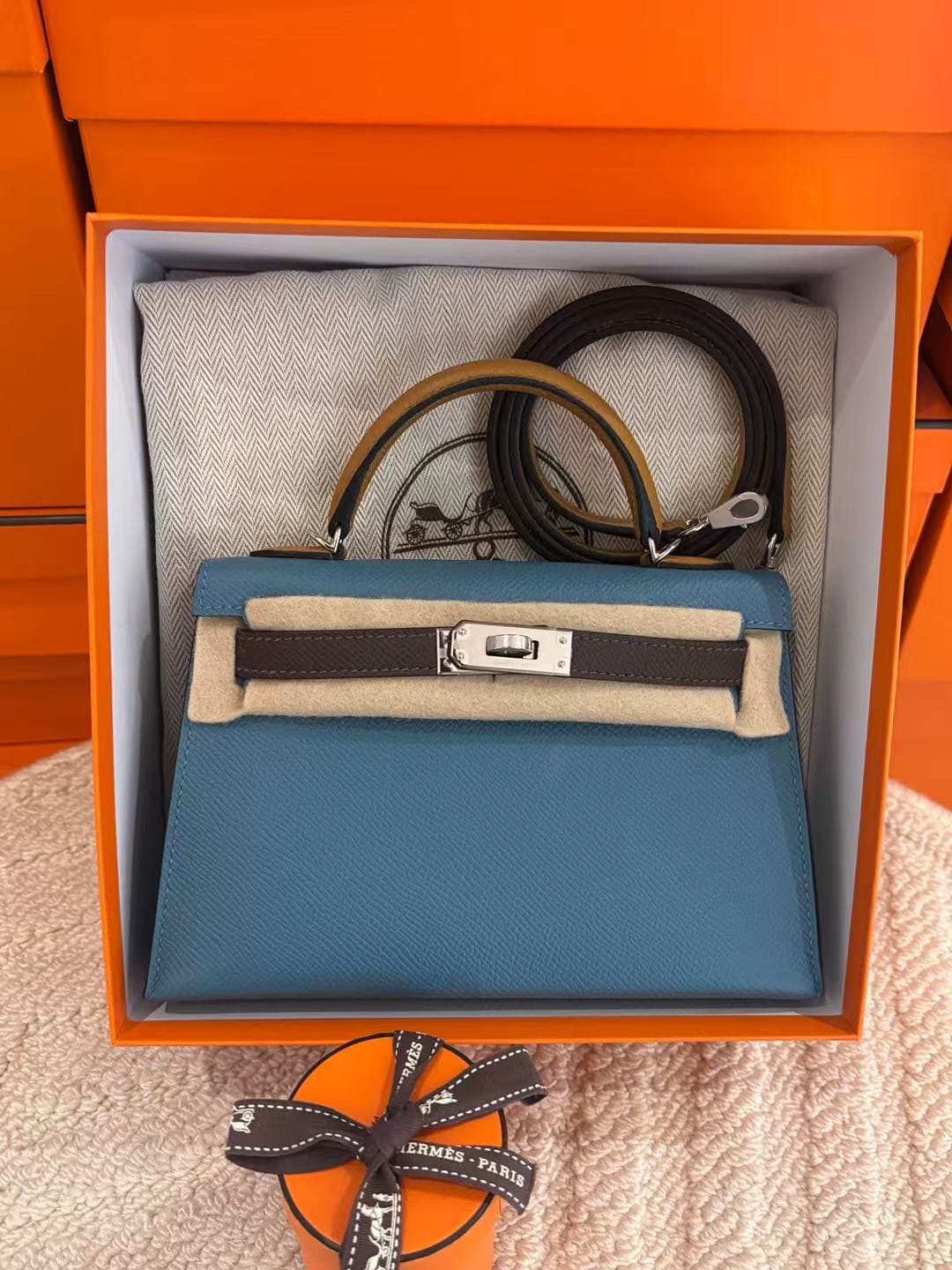 Hermès Mini Kelly Mini in Blue Jean Epsom PHW hardware — front view